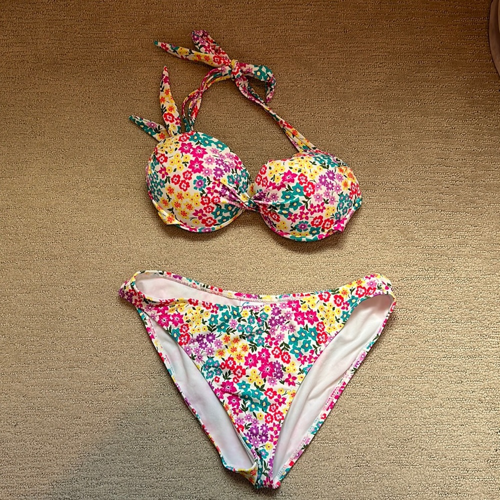 Flower bikini